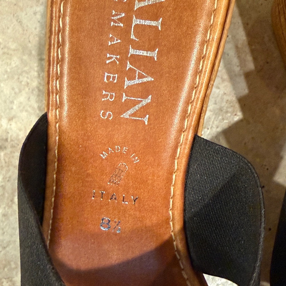 Italian Shoemakers Black and Tan Sandals - Picture 6 of 7